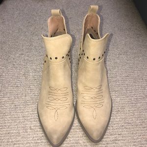 NWT Western Ankle Bootie